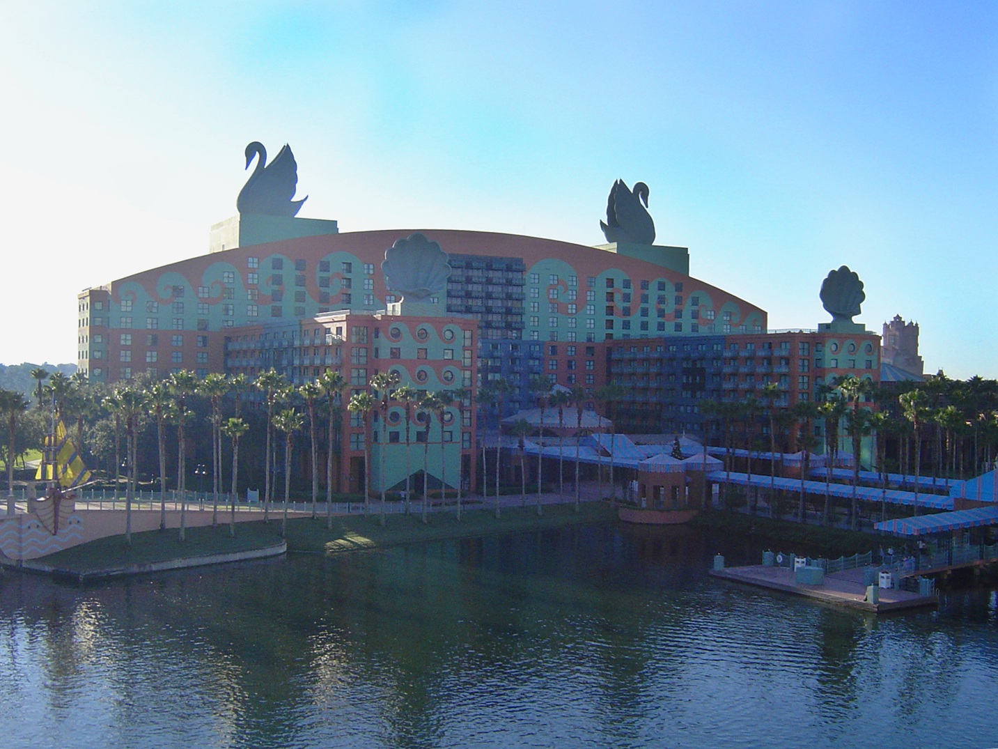 Swan and Dolphin Hotel