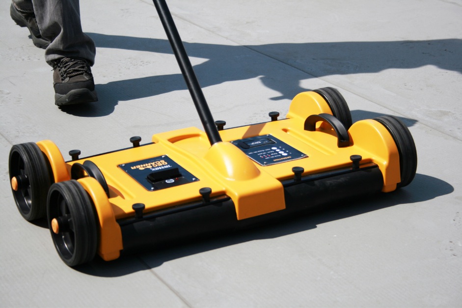capacitance roof moisture survey